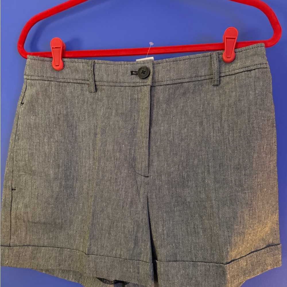 LOFT Women's Cuffed Hem Shorts